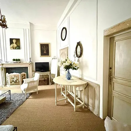 Caporizon Propose Douceur Et Elegance Plein Centre *