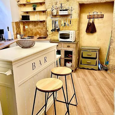 Caporizon Propose Douceur Et Elegance Plein Centre *