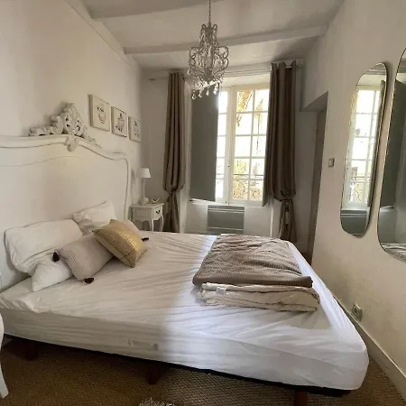 Caporizon Propose Douceur Et Elegance Plein Centre * Sarlat-la-Caneda